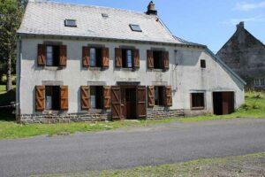 Achat immobilier Saint-Alyre-ès-Montagne - Boutaresse