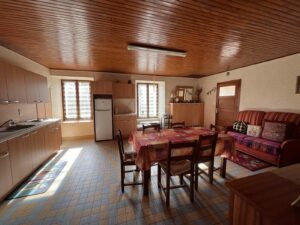 Achat immobilier/auvergne/sancy/superbesse/grande maison familiale