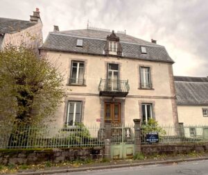 achat immobilier auvergne sancy élégante maison