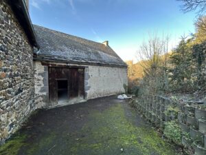 Achat/vente/auvergne/sancy/maison de pays en pierre