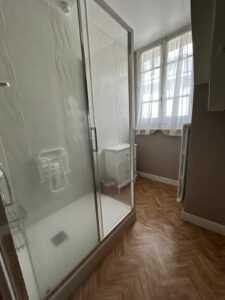 maison et sa cour/achat/vente/immobilier/sancy